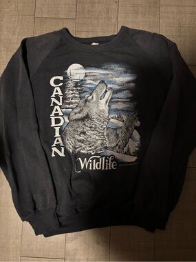 3 for $21- Canadian Wildlife Crewneck Sweatshirt - Navy Ft. Wolves Wildlife